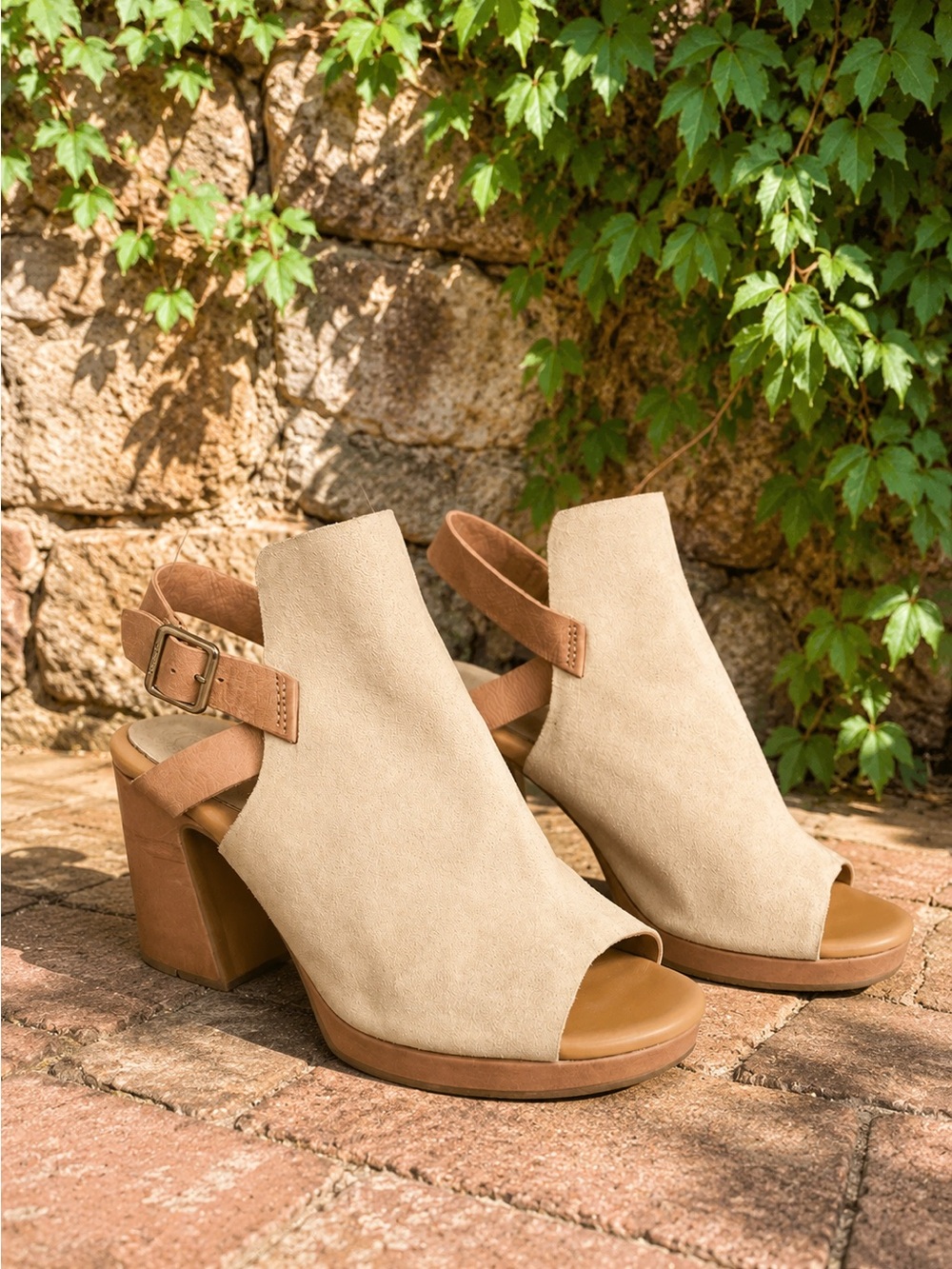 KORK-EASE Hopi Sand Suede Minimalist Chunky Peep Toe Ankle Strap Sandals, 10M